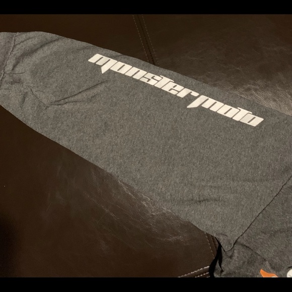 Whitetails Unlimited NWOT - Picture 3 of 4